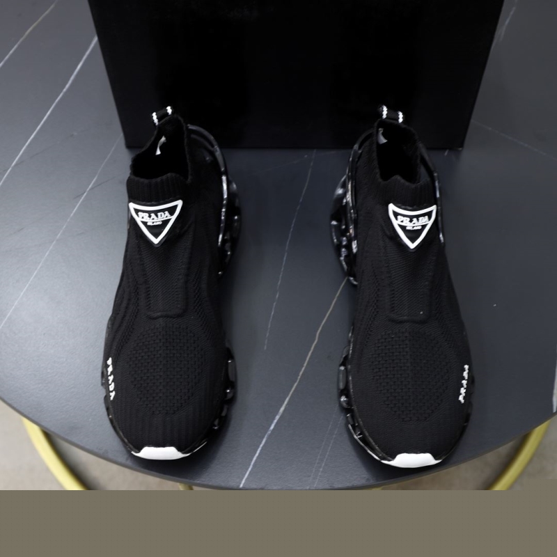 Pra*a casual shoes